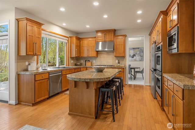 1103 272nd Place SE, Sammamish, WA 98075