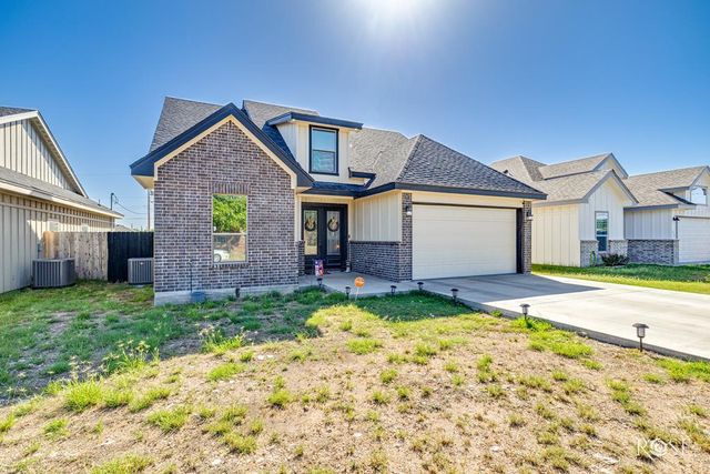 1814 Childress St, San Angelo, TX 76901