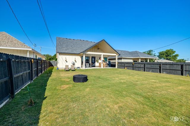 1814 Childress St, San Angelo, TX 76901