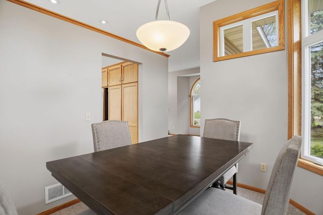 8901 Dunbar Knoll N, Brooklyn Park, MN 55443