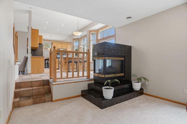 8901 Dunbar Knoll N, Brooklyn Park, MN 55443
