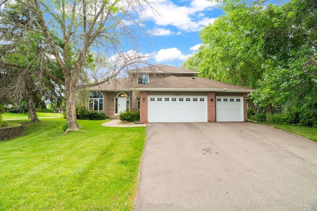 8901 Dunbar Knoll N, Brooklyn Park, MN 55443