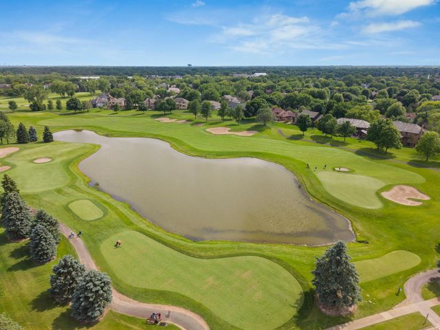 8901 Dunbar Knoll N, Brooklyn Park, MN 55443