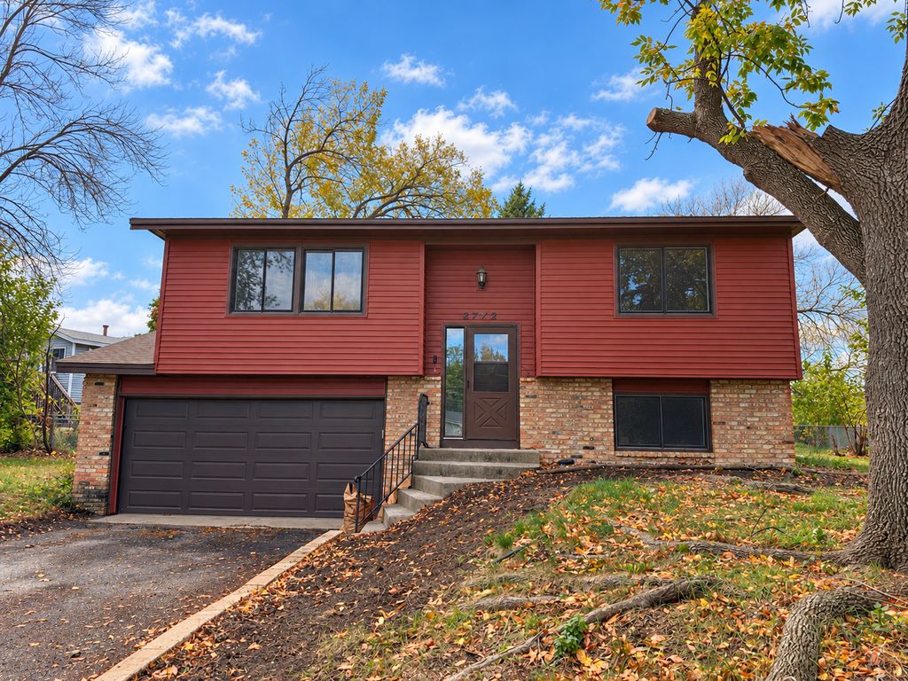 8223 Brunswick Circle N, Brooklyn Park, MN 55443 — exterior