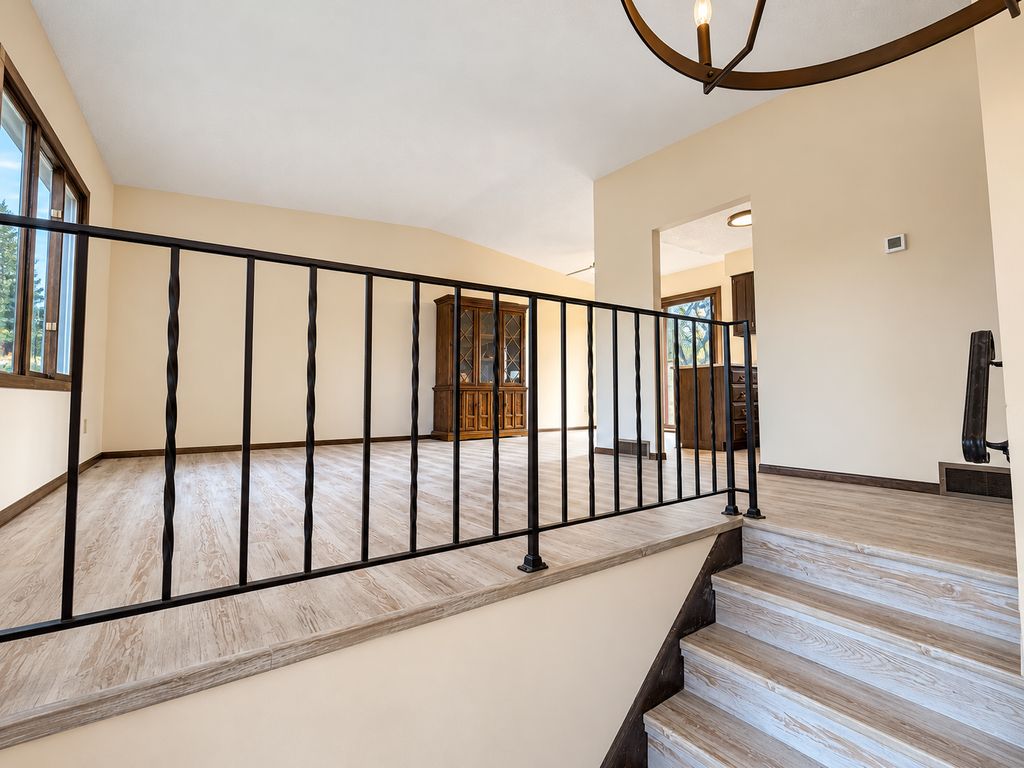 8223 Brunswick Circle N, Brooklyn Park, MN 55443 — photo 3