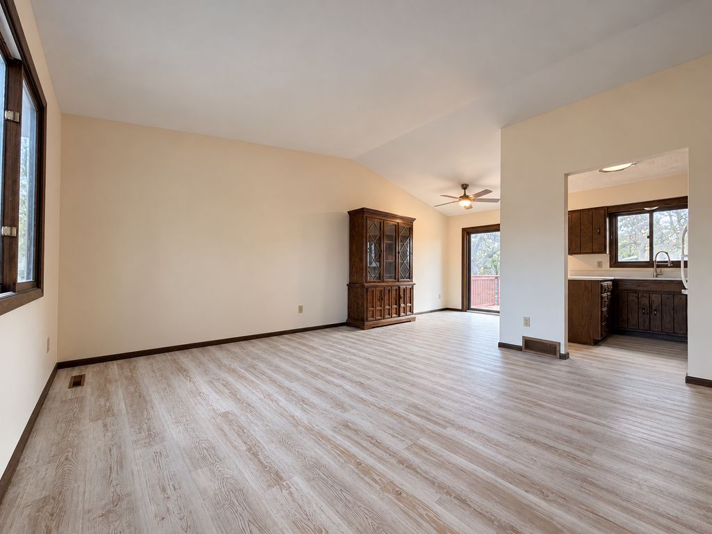 8223 Brunswick Circle N, Brooklyn Park, MN 55443 — photo 4