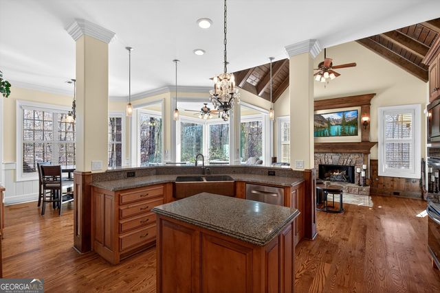 18 Willow Place, Newnan, GA 30265