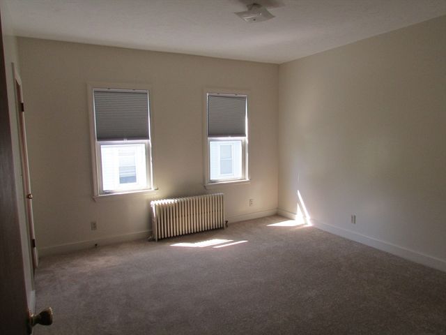 21 Greystone 21, Quincy, MA 02169