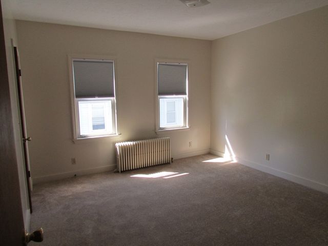 21 Greystone 21, Quincy, MA 02169