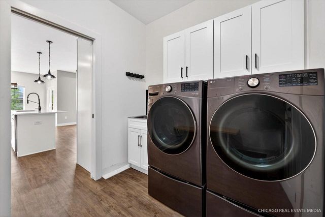 9827 W Dakota STREET, West Allis, WI 53227