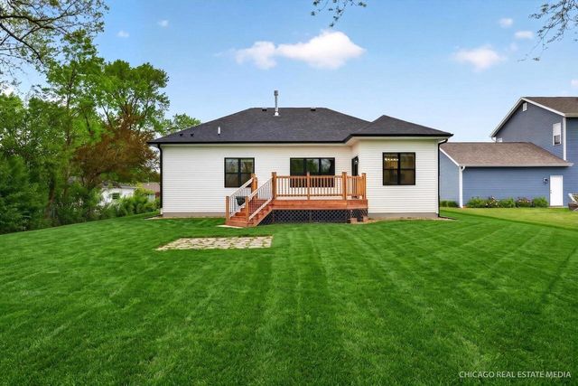 9827 W Dakota STREET, West Allis, WI 53227