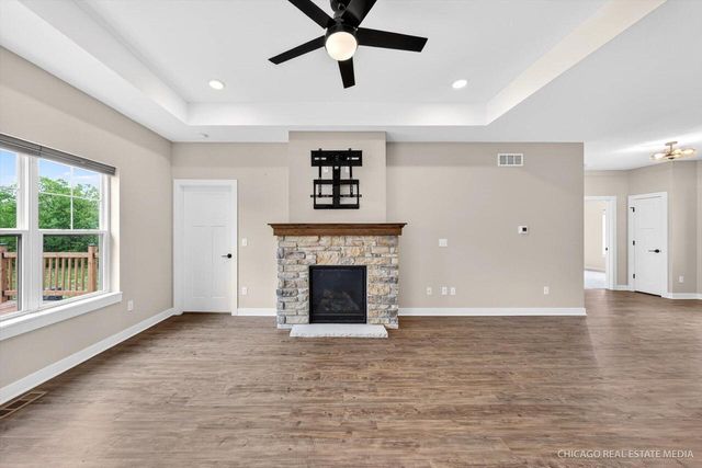 9827 W Dakota STREET, West Allis, WI 53227