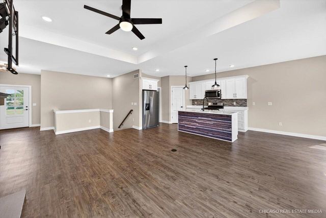 9827 W Dakota STREET, West Allis, WI 53227