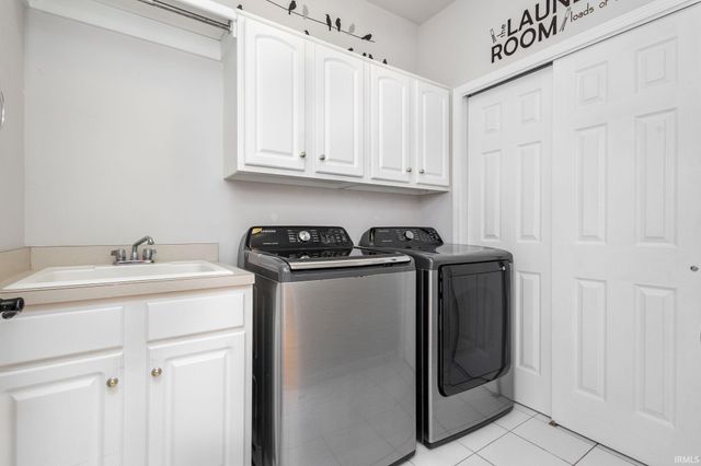 50558 Hollybrook Drive, Granger, IN 46530