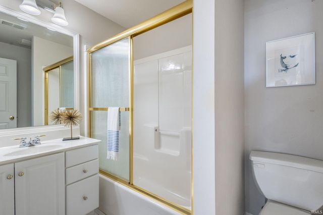 50558 Hollybrook Drive, Granger, IN 46530