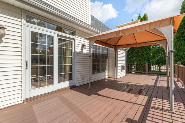 50558 Hollybrook Drive, Granger, IN 46530