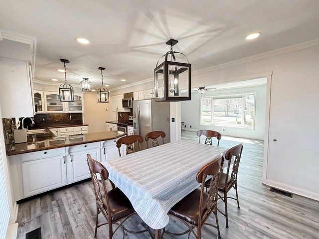 2004 N Lynn Street, Nevada, MO 64772