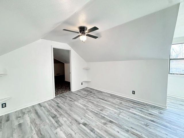 2004 N Lynn Street, Nevada, MO 64772