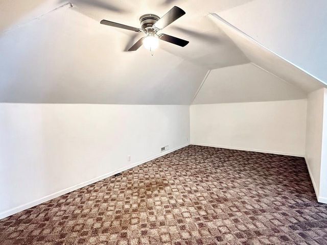 2004 N Lynn Street, Nevada, MO 64772