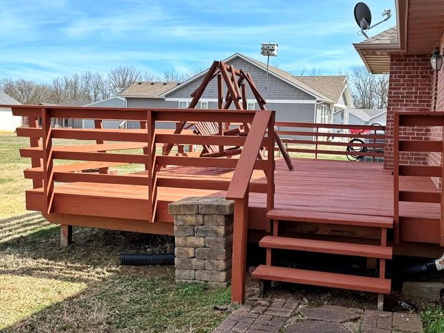 2004 N Lynn Street, Nevada, MO 64772