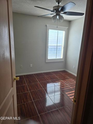 3213 TIERRA AVE Place, El Paso, TX 79938