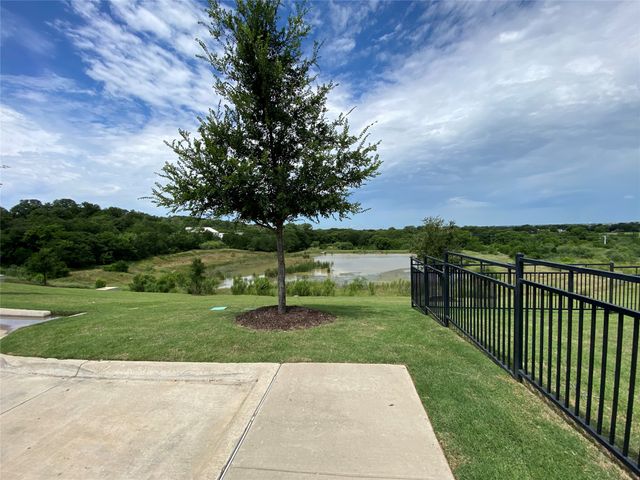 217 Bearman Drive, Fort Worth, TX 76120