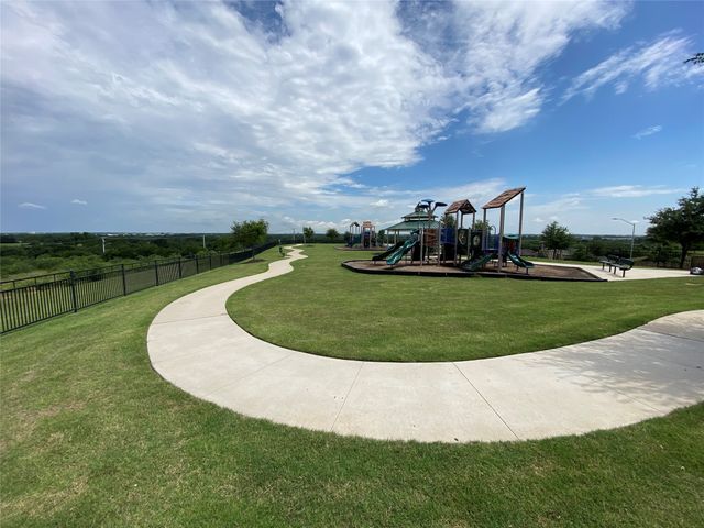 217 Bearman Drive, Fort Worth, TX 76120