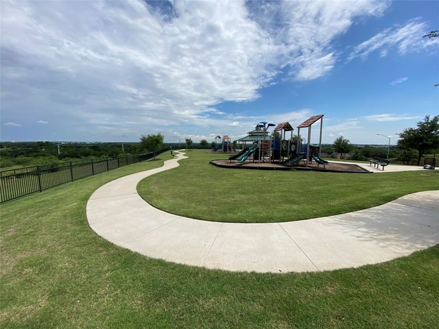 217 Bearman Drive, Fort Worth, TX 76120