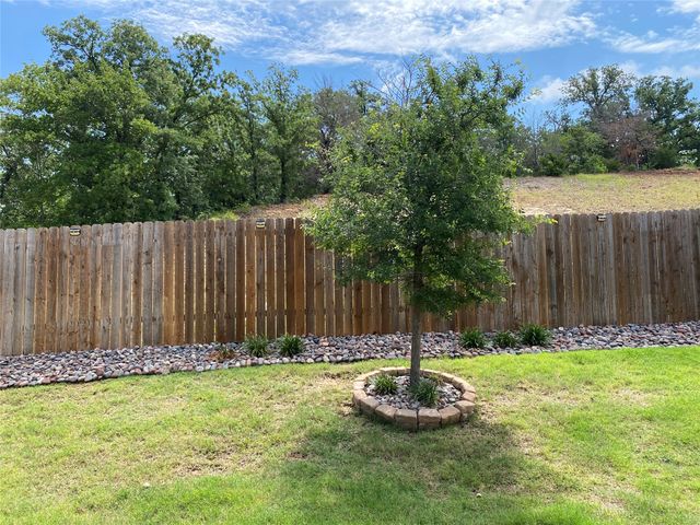 217 Bearman Drive, Fort Worth, TX 76120