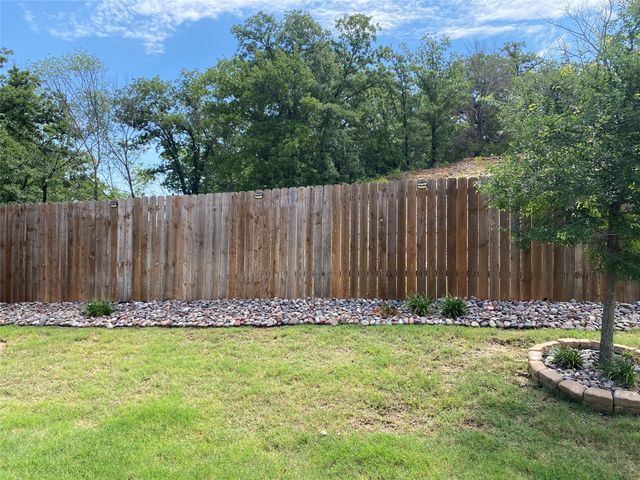 217 Bearman Drive, Fort Worth, TX 76120
