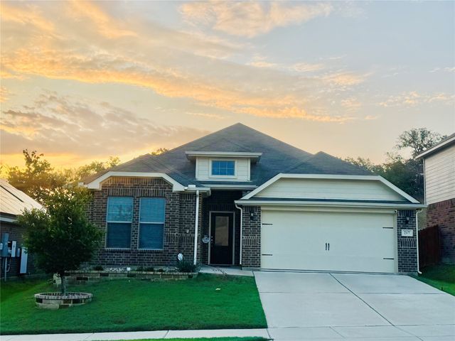 217 Bearman Drive, Fort Worth, TX 76120