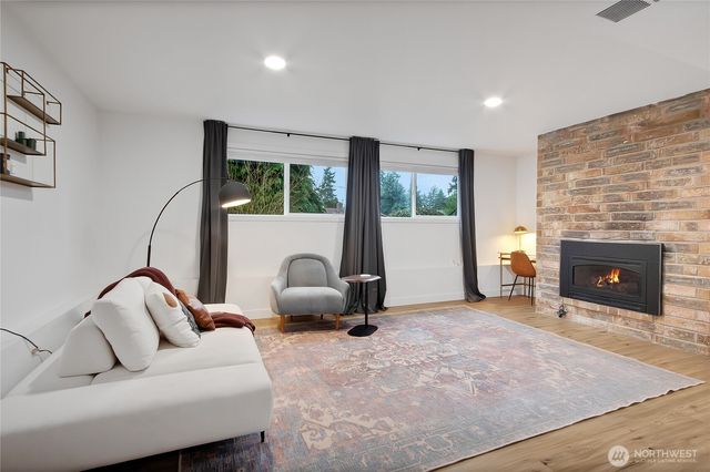 10622 98th Street SW, Tacoma, WA 98498