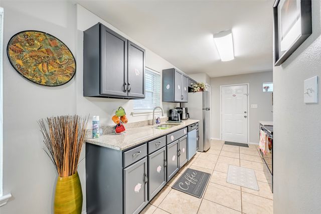 3900 Avalon Avenue, Irving, TX 75061