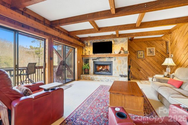 221 Toxaway Falls Drive 1, Lake Toxaway, NC 28747