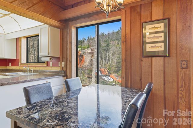221 Toxaway Falls Drive 1, Lake Toxaway, NC 28747