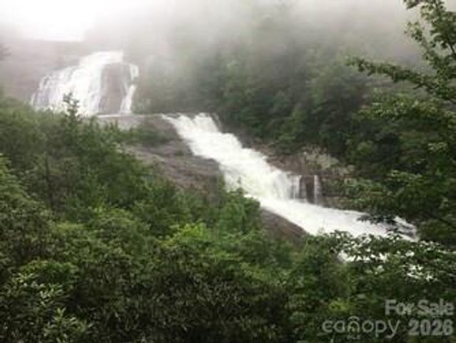 221 Toxaway Falls Drive 1, Lake Toxaway, NC 28747