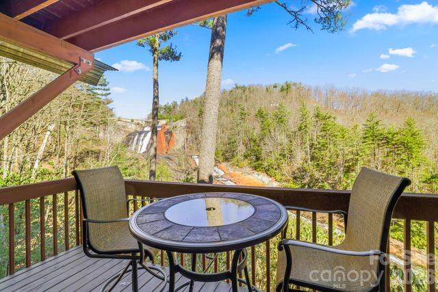221 Toxaway Falls Drive 1, Lake Toxaway, NC 28747