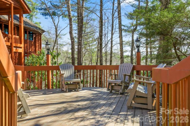 221 Toxaway Falls Drive 1, Lake Toxaway, NC 28747