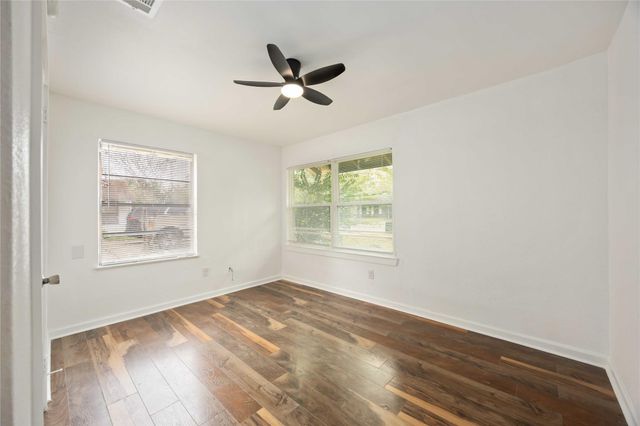 6043 Lyndhurst Drive, Houston, TX 77033