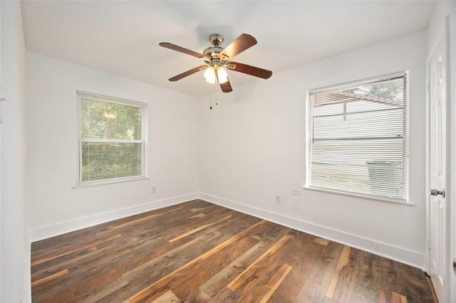 6043 Lyndhurst Drive, Houston, TX 77033