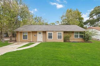 6043 Lyndhurst Drive, Houston, TX 77033