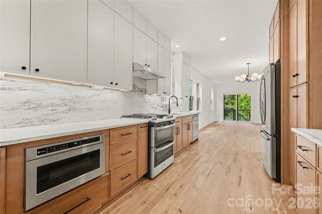 3024 Walter Street, Charlotte, NC 28208