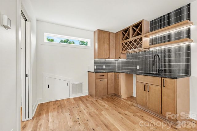3024 Walter Street, Charlotte, NC 28208