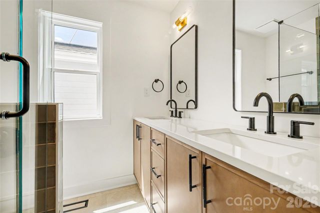 3024 Walter Street, Charlotte, NC 28208