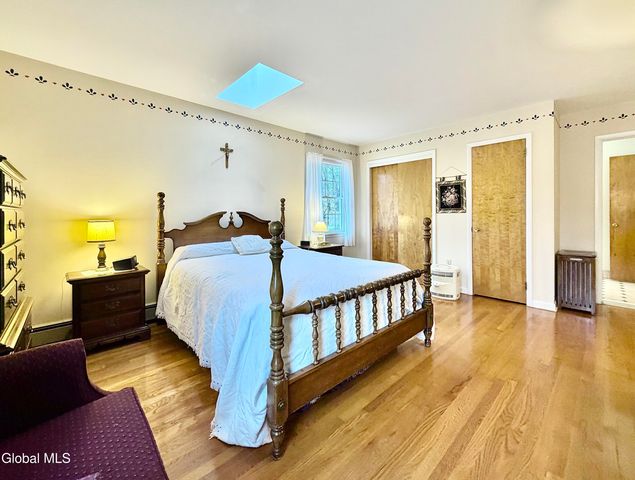 11 Petticoat Lane, Brunswick, NY 12180