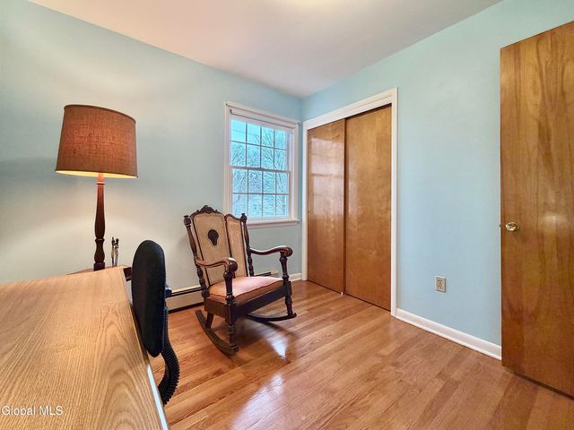 11 Petticoat Lane, Brunswick, NY 12180