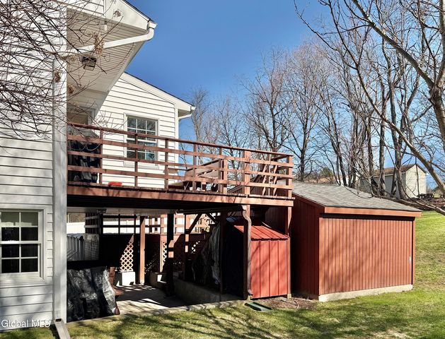 11 Petticoat Lane, Brunswick, NY 12180