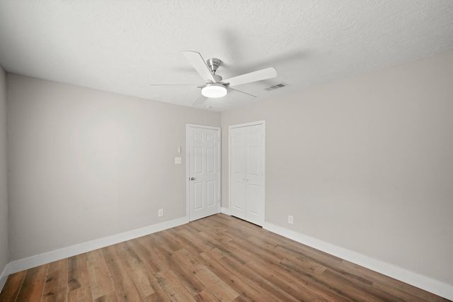 2501 Pease Street, Houston, TX 77023