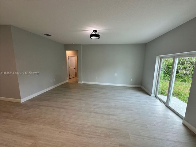 10138 Wildcat St, Port Charlotte, FL 33981