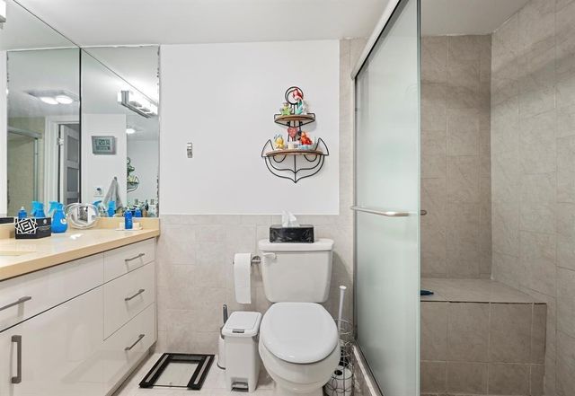 4750 NW 22nd Court 208, Lauderhill, FL 33313